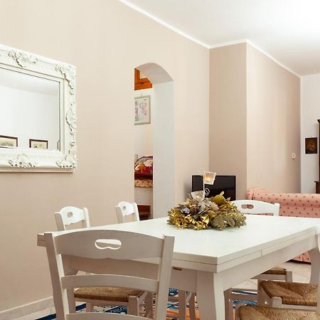 Favoloso Appartamento In Villa Monterosi Exterior foto